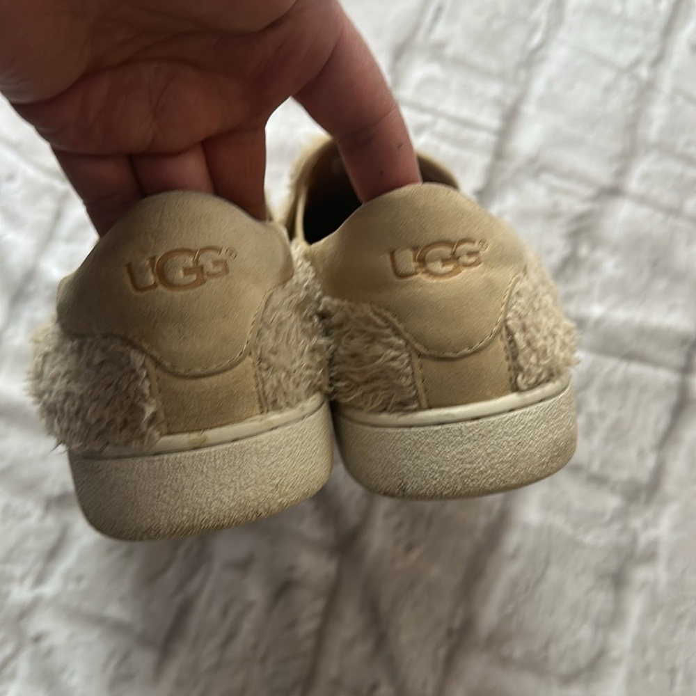UGG Beige Fuzzy Slip-On Women’s Shoes Size 9.5 - Picture 5 of 9